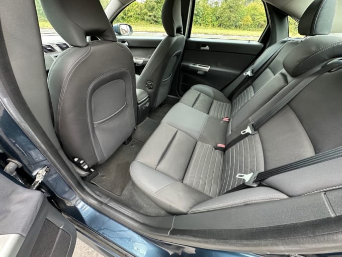 2025 Volvo S40
