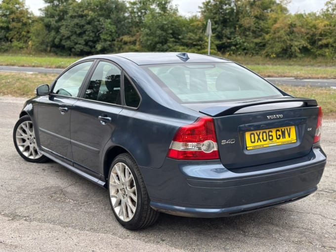 2025 Volvo S40