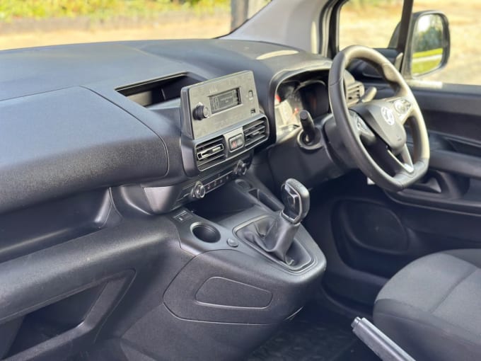 2025 Vauxhall Combo