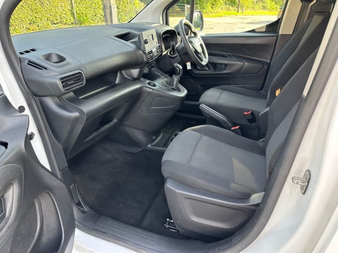 2025 Vauxhall Combo