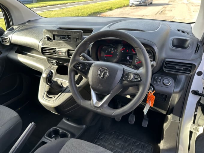2025 Vauxhall Combo