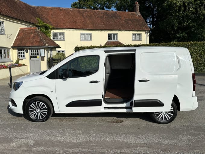 2025 Vauxhall Combo