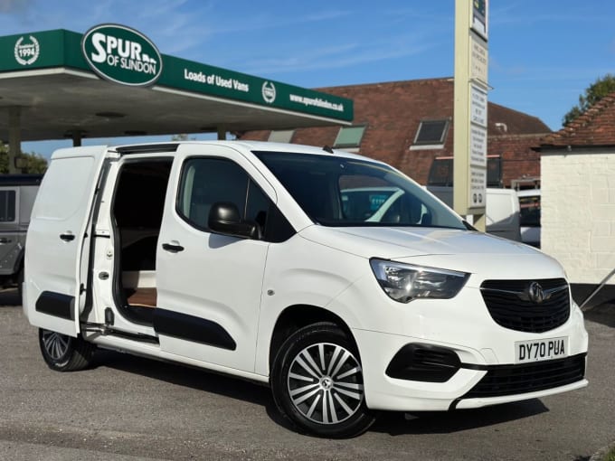 2025 Vauxhall Combo