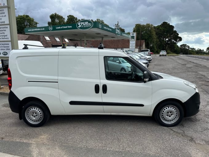 2025 Vauxhall Combo