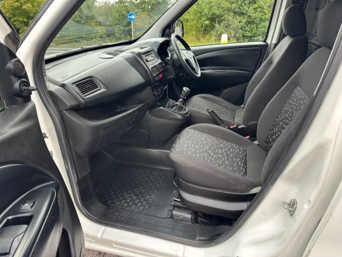 2025 Vauxhall Combo