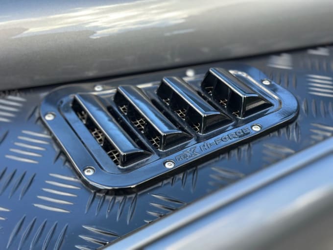 2025 Land Rover Defender 110