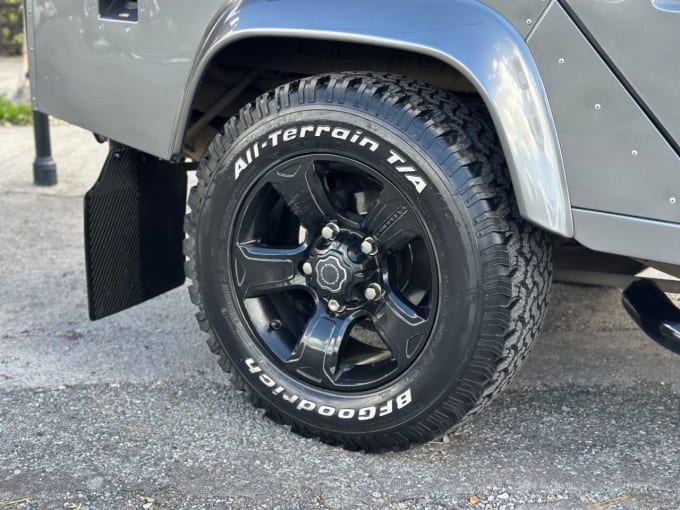 2025 Land Rover Defender 110