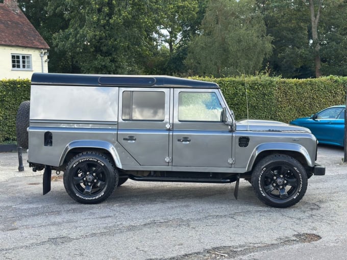 2025 Land Rover Defender 110