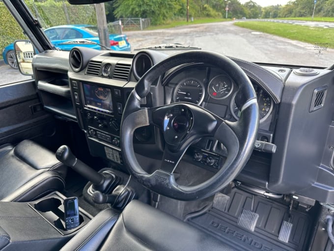 2025 Land Rover Defender 110