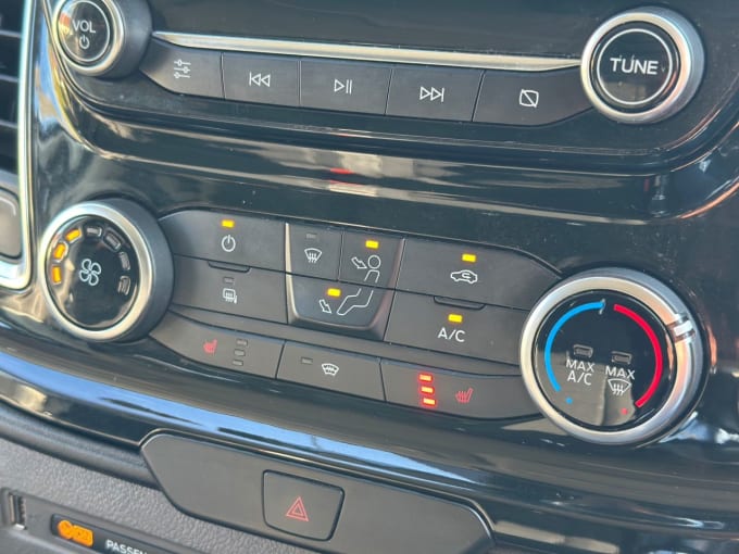 2023 Ford Transit Custom