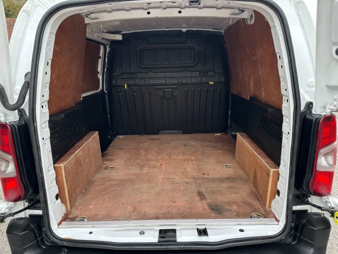 2020 Peugeot Partner