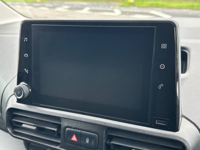 2020 Peugeot Partner