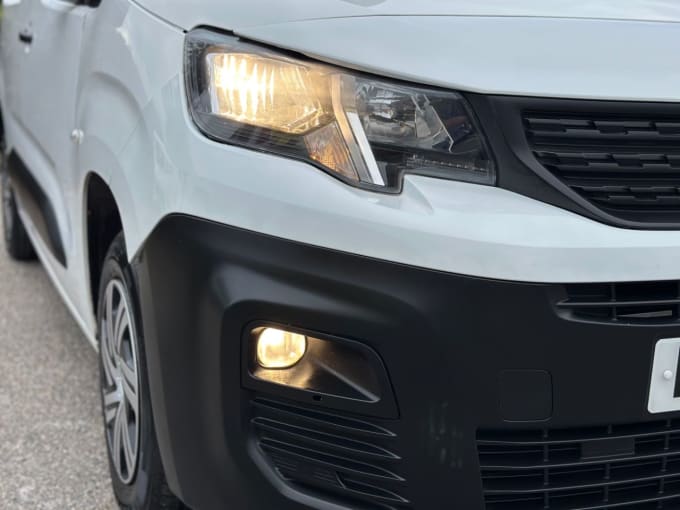 2020 Peugeot Partner