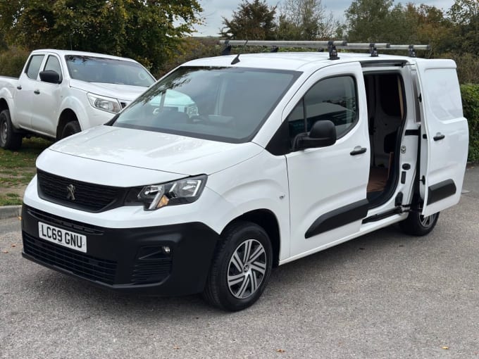 2020 Peugeot Partner