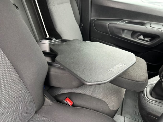 2020 Peugeot Partner