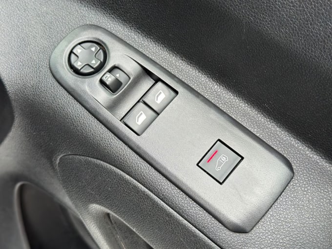 2020 Peugeot Partner