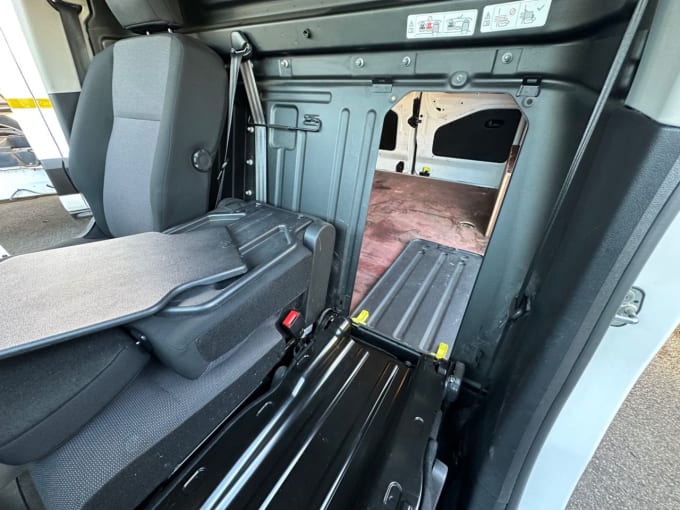 2020 Peugeot Partner