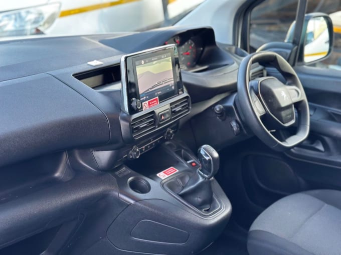 2020 Peugeot Partner