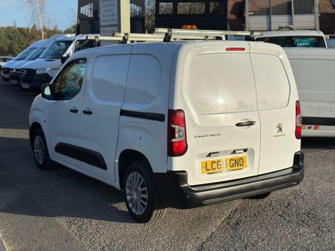 2020 Peugeot Partner