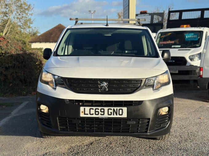 2020 Peugeot Partner