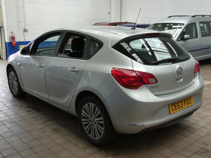 2013 Vauxhall Astra