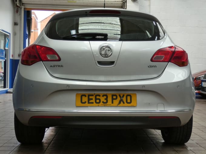 2013 Vauxhall Astra