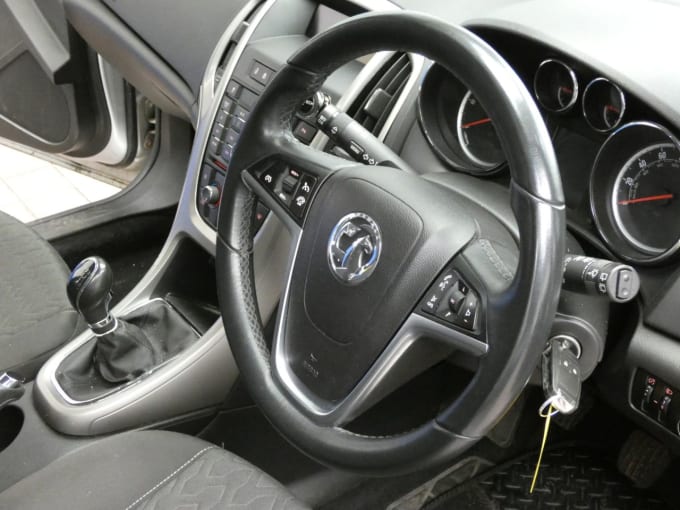 2013 Vauxhall Astra