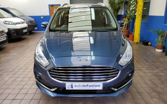 2025 Ford Galaxy