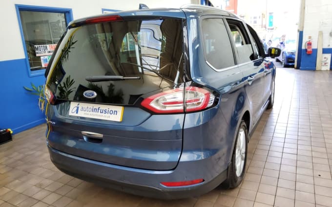 2025 Ford Galaxy