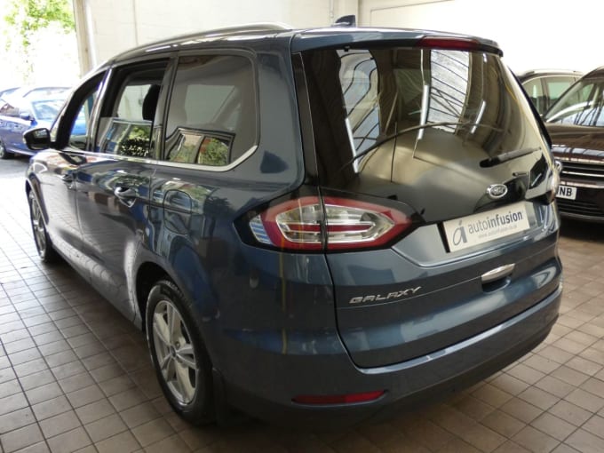 2025 Ford Galaxy