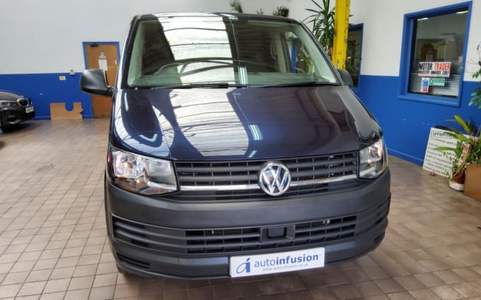 2024 Volkswagen Transporter Shuttle