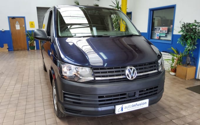 2024 Volkswagen Transporter Shuttle