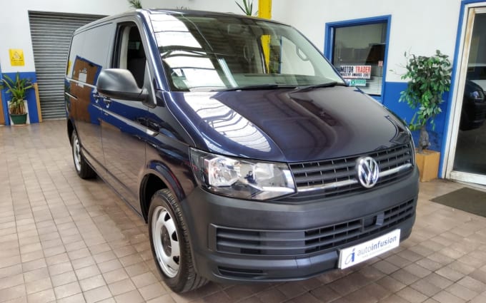 2024 Volkswagen Transporter Shuttle