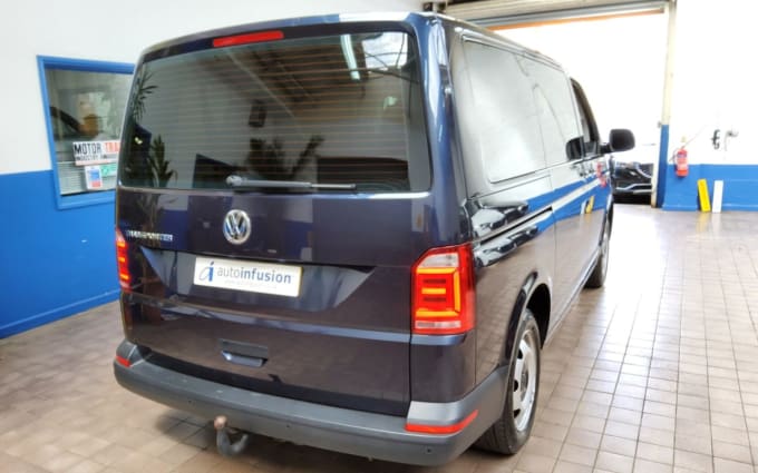 2024 Volkswagen Transporter Shuttle