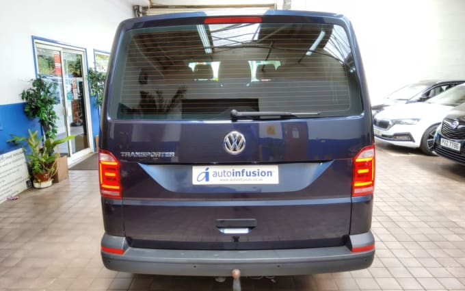 2024 Volkswagen Transporter Shuttle