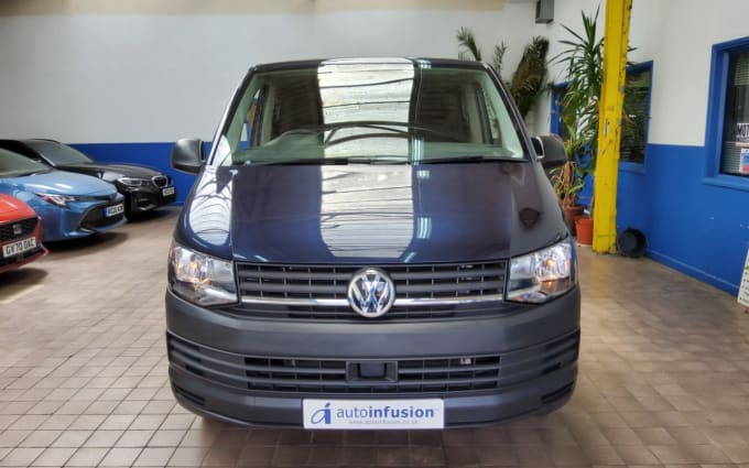 2024 Volkswagen Transporter Shuttle