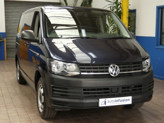 2024 Volkswagen Transporter Shuttle