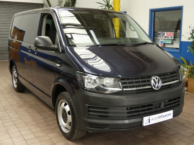 2024 Volkswagen Transporter Shuttle