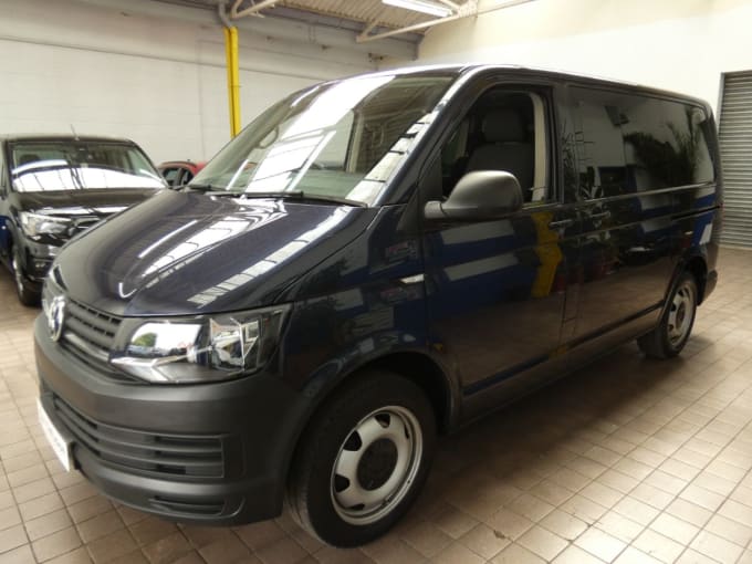 2024 Volkswagen Transporter Shuttle