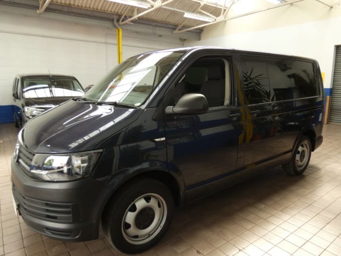 2024 Volkswagen Transporter Shuttle