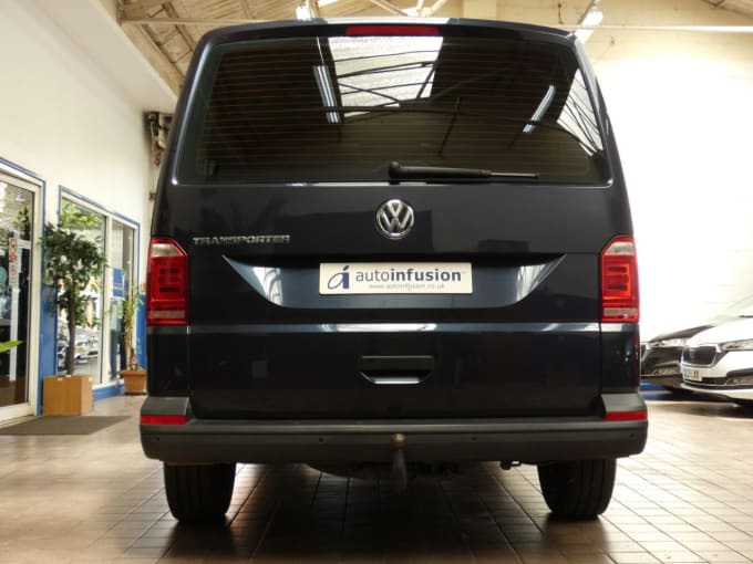 2024 Volkswagen Transporter Shuttle