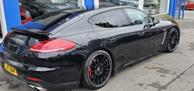 2025 Porsche Panamera