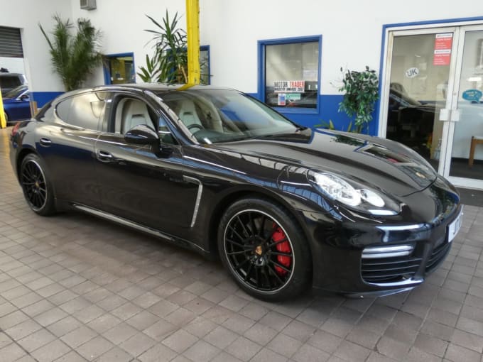 2025 Porsche Panamera