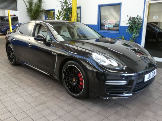 2025 Porsche Panamera