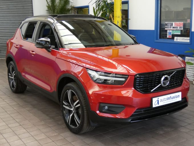 2024 Volvo Xc40