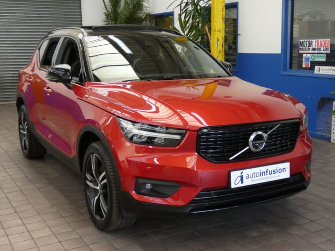 2024 Volvo Xc40