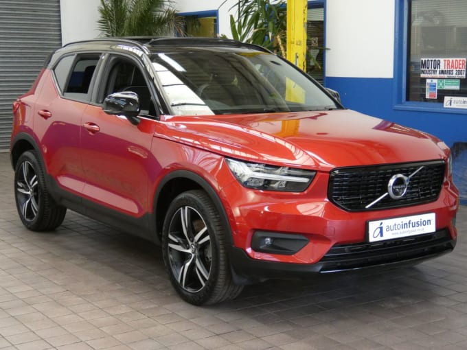 2024 Volvo Xc40