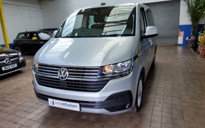 2024 Volkswagen Transporter Shuttle