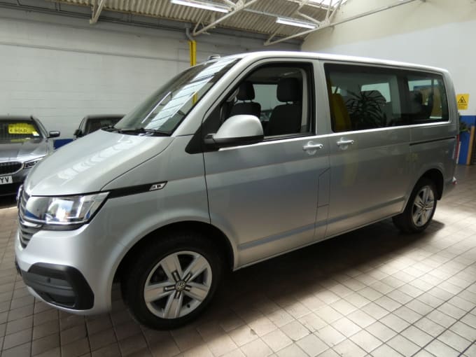 2024 Volkswagen Transporter Shuttle