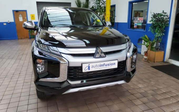 2024 Mitsubishi L200